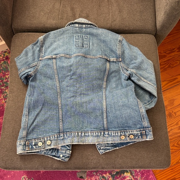 Abercrombie & Fitch Med Wash Denim Jacket - Picture 4 of 4